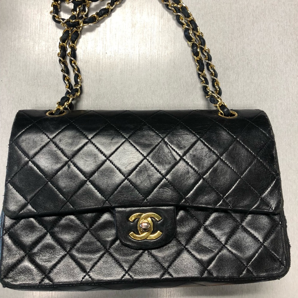 Chanel lambskin flap bag Vintage 90’s CLASSIC